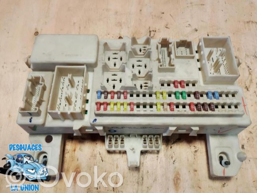 Mazda 3 II Módulo de fusible 