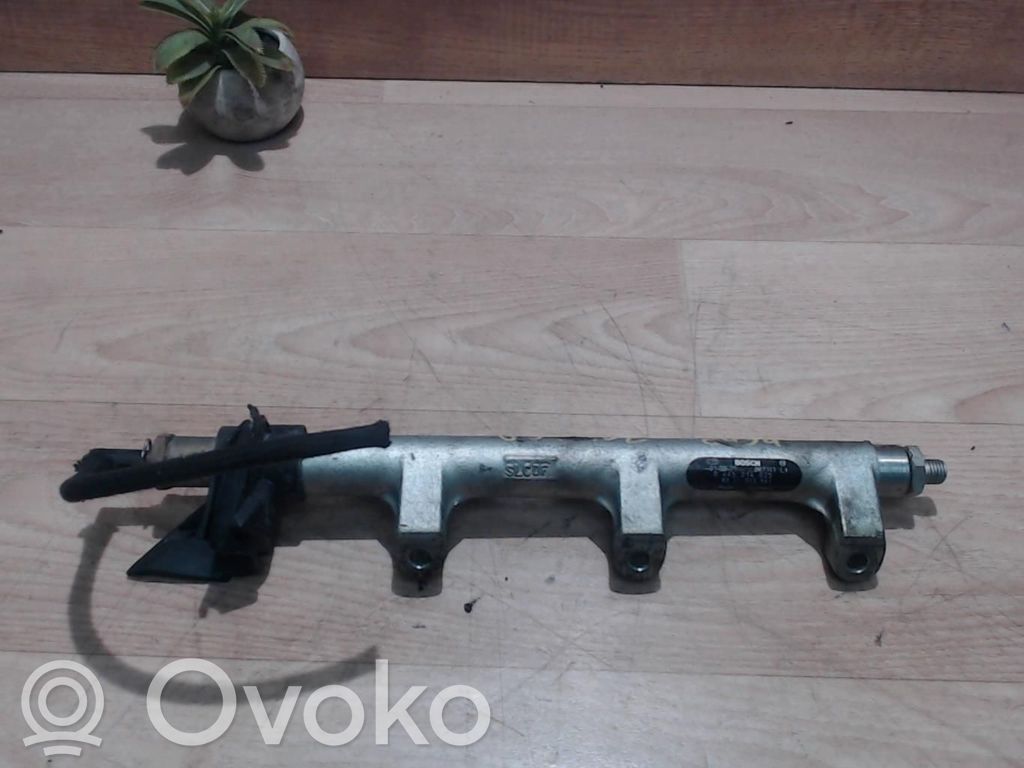 Renault Vel Satis Listwa wtryskowa 