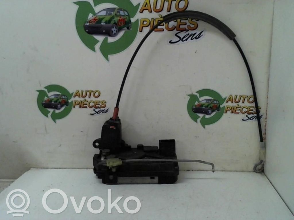 Opel Zafira B Serratura portiera posteriore