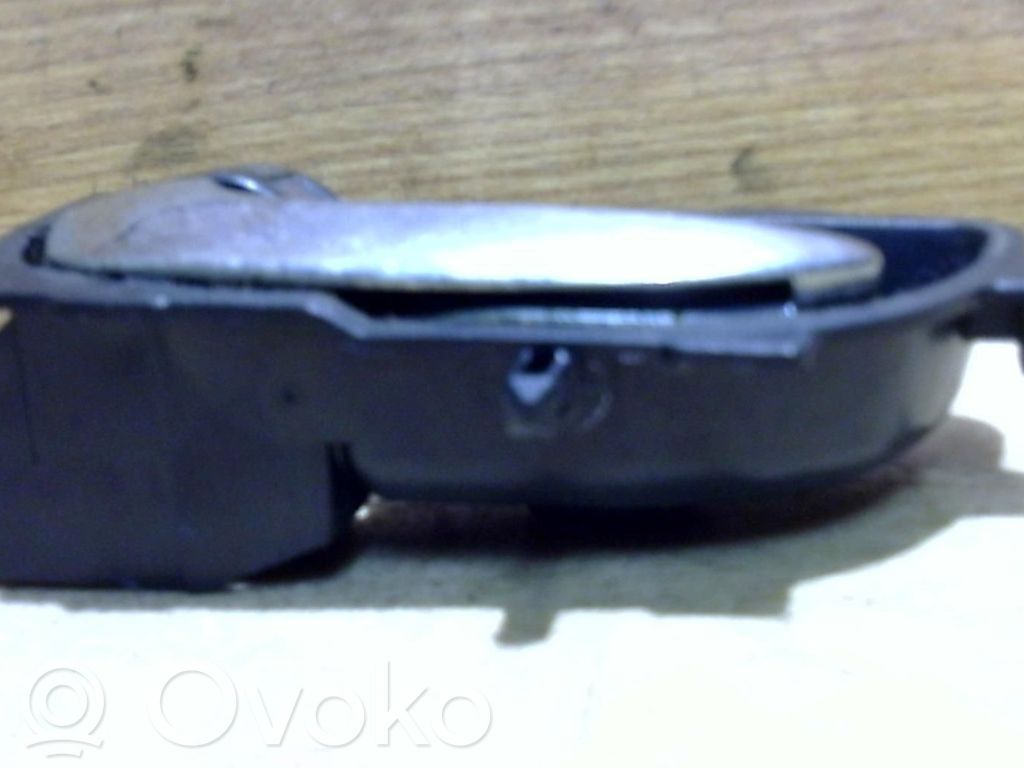 Toyota Yaris Manecilla interna puerta delantera