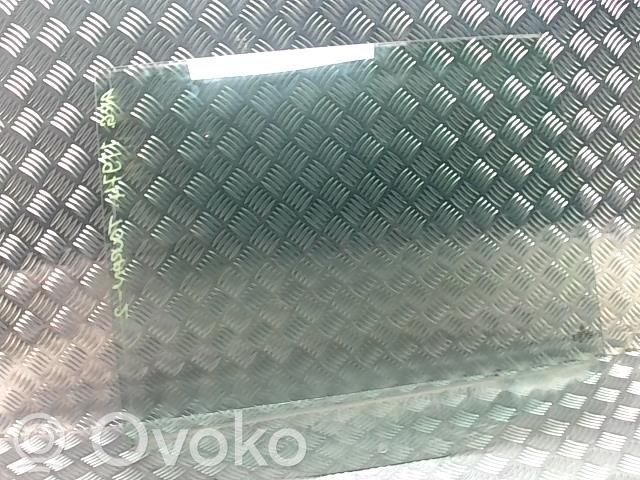 Volkswagen Touran I Szyba drzwi tylnych 