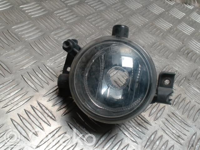 Miglas lukturis priekšā   1481007,1481007