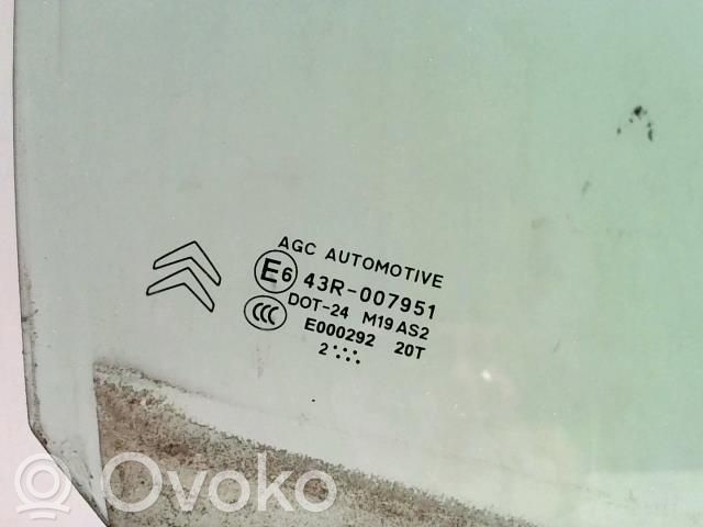 Citroen C3 Vetro del finestrino della portiera anteriore - quattro porte 