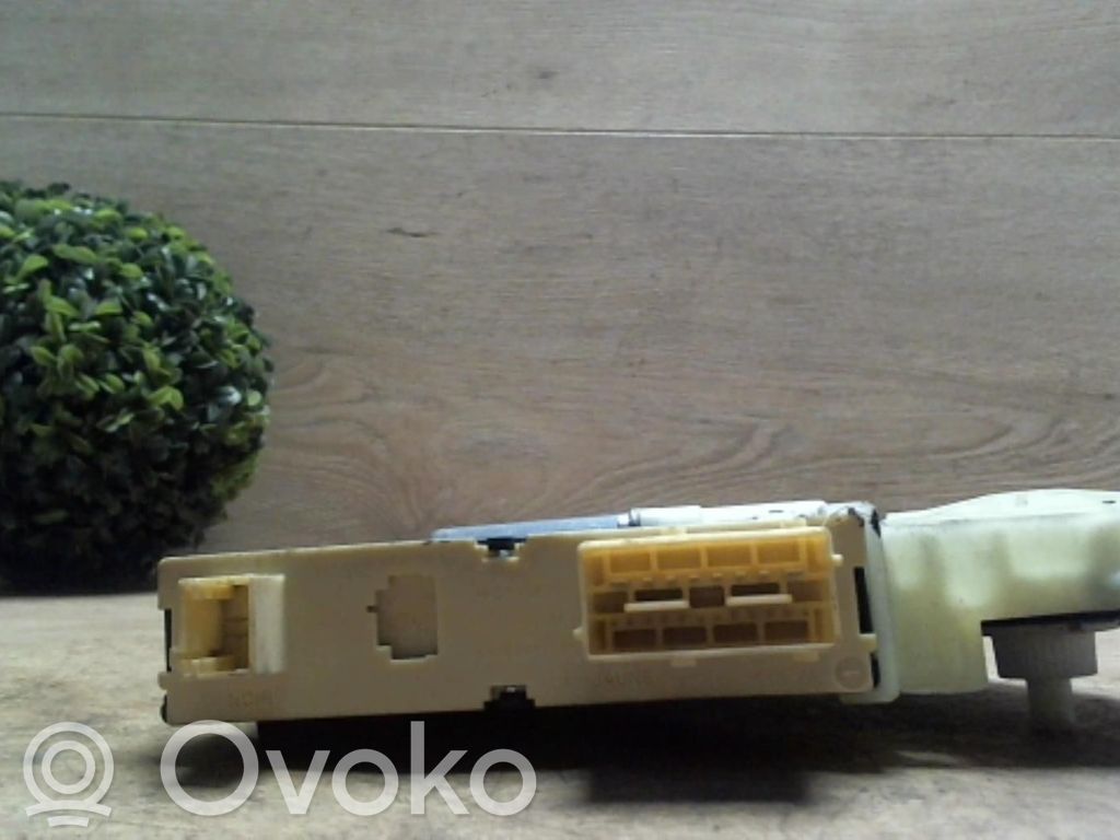 Fiat Punto (188) Motor macara geam ușă față 