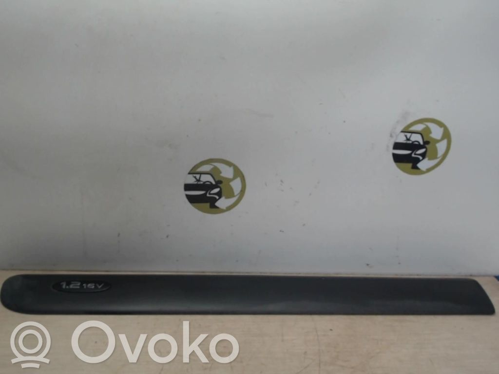 Renault Kangoo I Mască ușă față (turnată) 