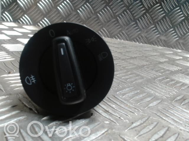 Volkswagen Polo VI Interruptor de control de altura del faro delantero 