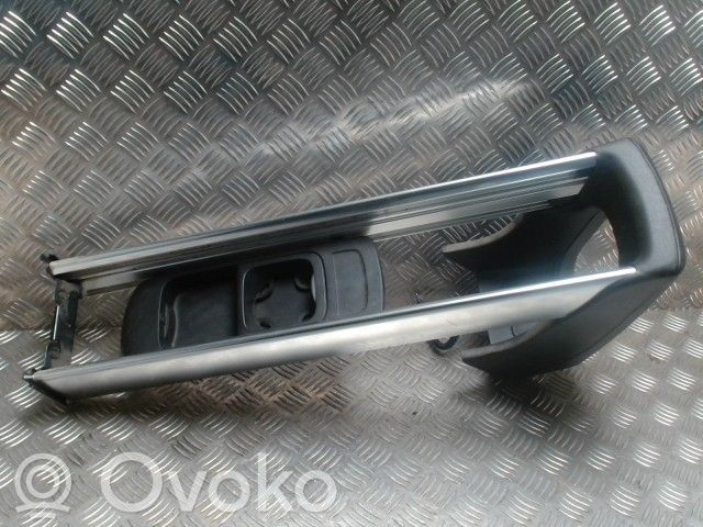 Opel Meriva B Reposabrazos 