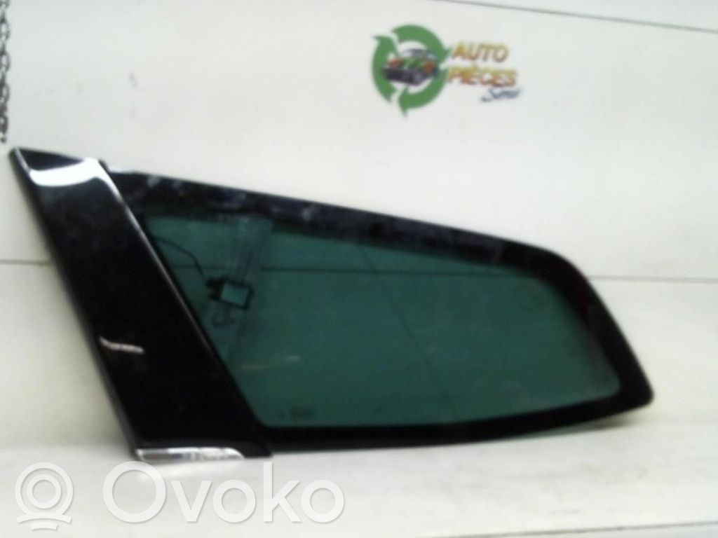 Citroen C5 Rear side window 