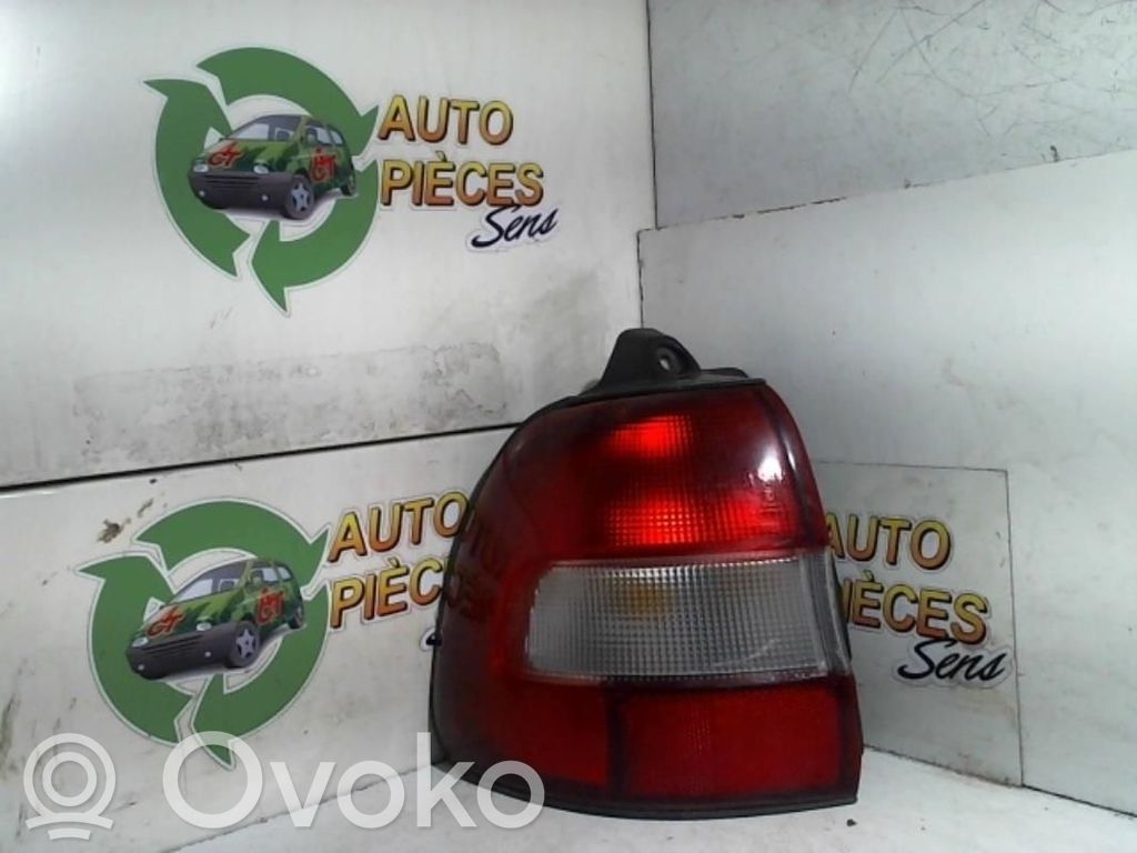 Suzuki Baleno EG Lampa tylna 