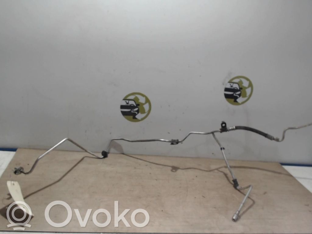 Ilmastointilaitteen putki (A/C)