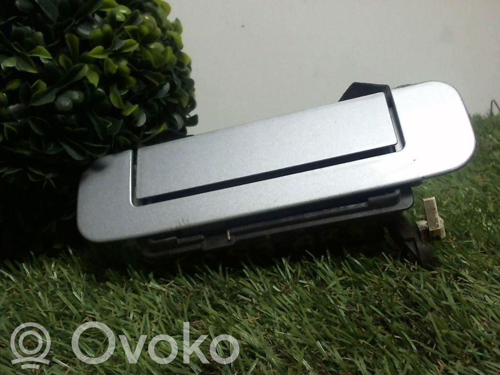 Audi A4 S4 B5 8D Maniglia esterna per portiera posteriore 