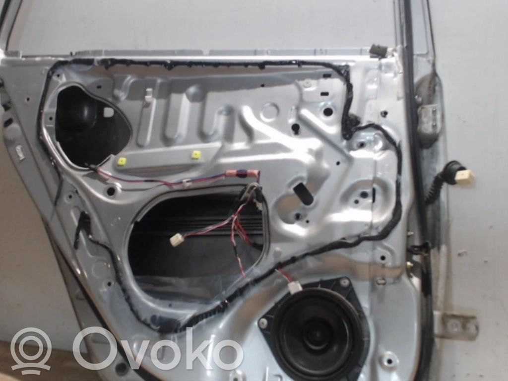 Toyota Corolla E120 E130 Galinės durys 