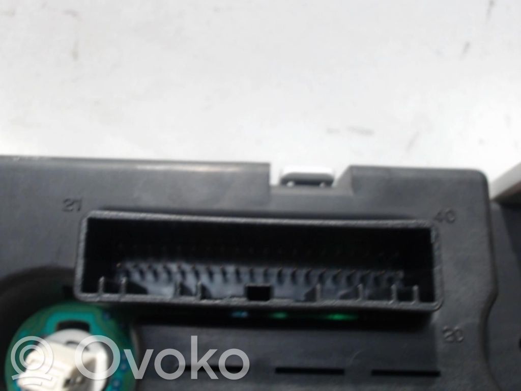 Speedometer (instrument cluster)   8200668080,8200668080