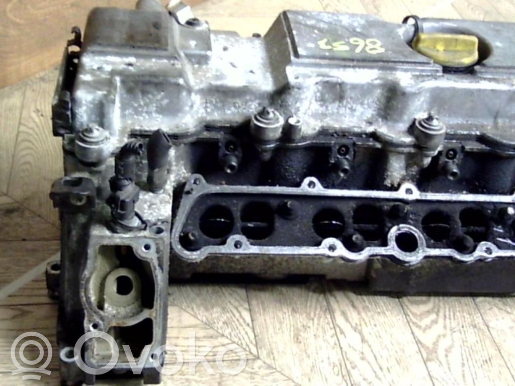 Opel Zafira A Engine head 
