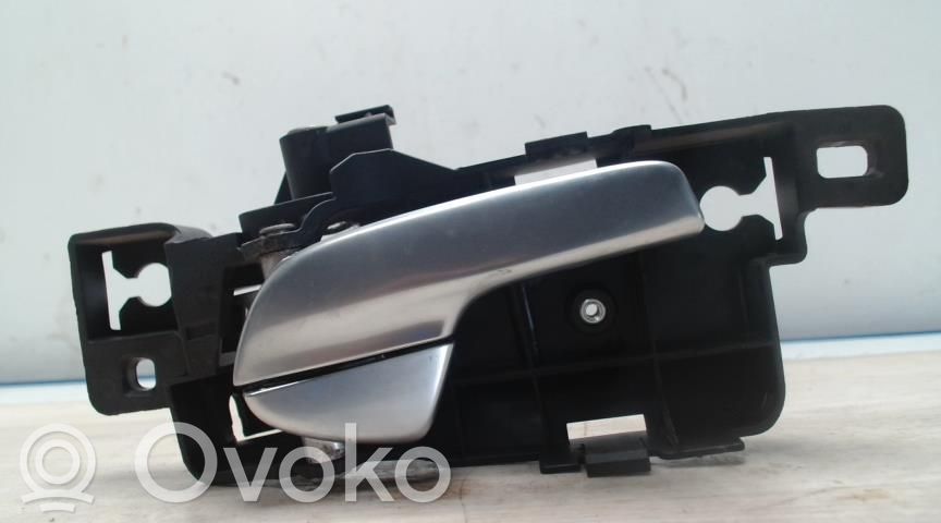 Rear door interior handle