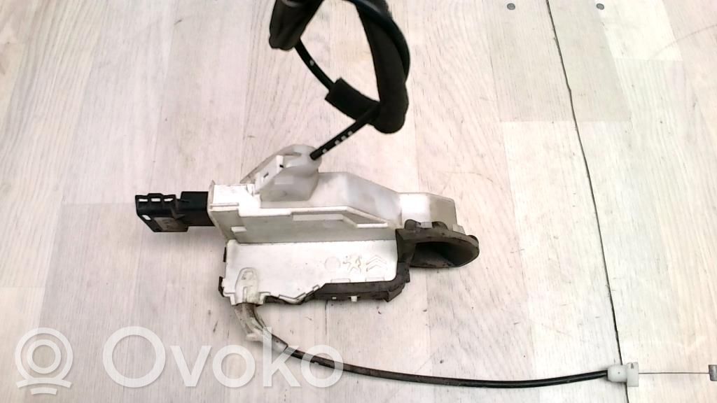 Citroen C3 Zamek drzwi przednich 