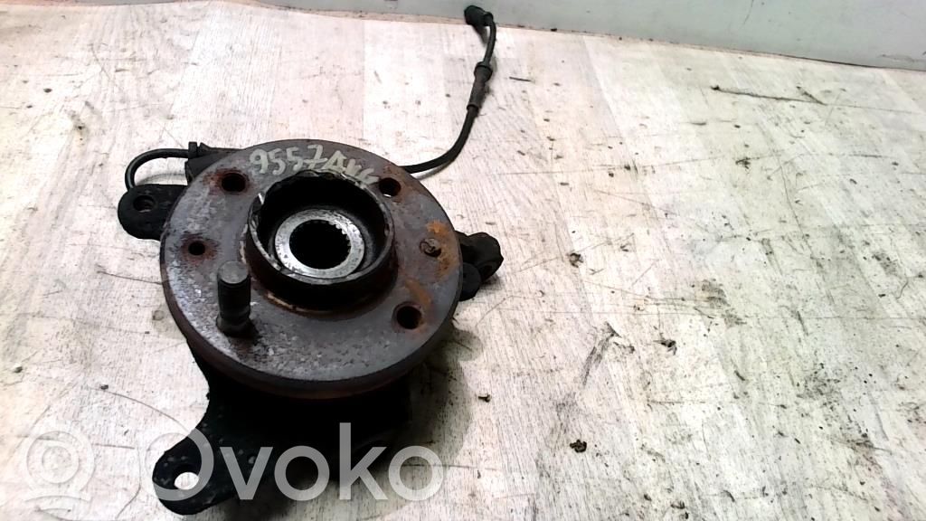 Renault Megane I Cubo de rueda delantera
