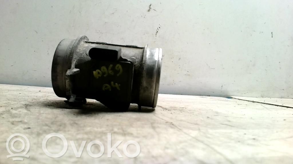Audi A4 S4 B6 8E 8H Debitmetru aer 