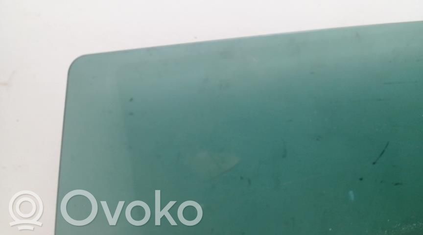 Takaoven ikkunalasi   823000011R,823000011R