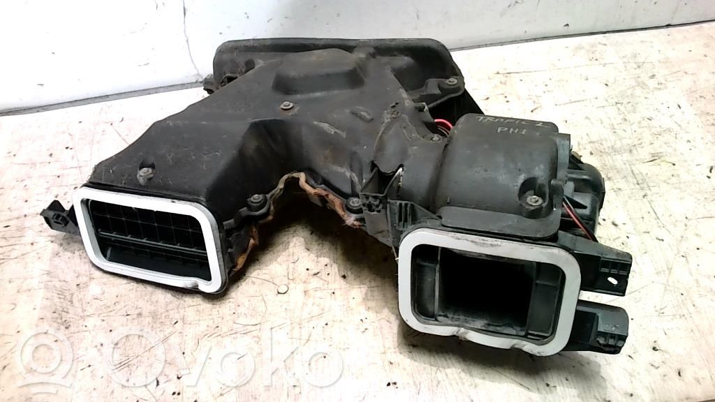 Renault Trafic II (X83) Parte del condotto di aspirazione dell'aria