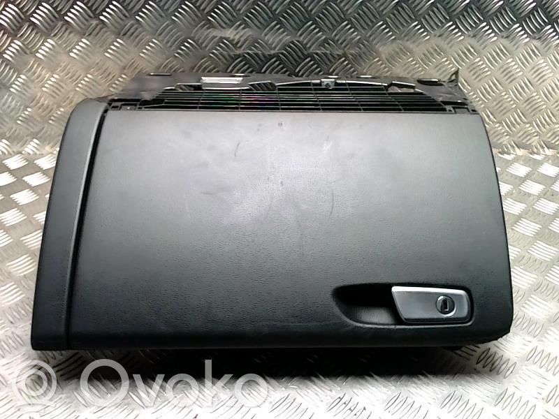 Audi A4 S4 B8 8K Guantera 