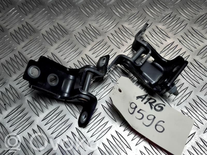 Mazda MX-3 Front door hinge set 