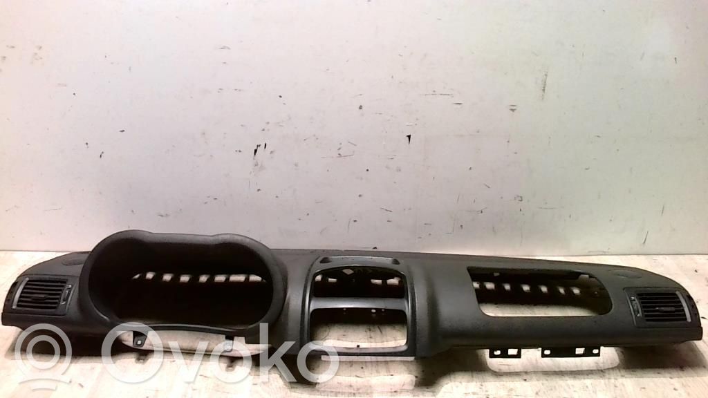 Renault Clio II Panel de instrumentos 