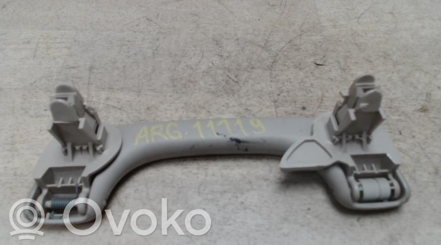 Renault Modus Un set di maniglie per il soffitto 