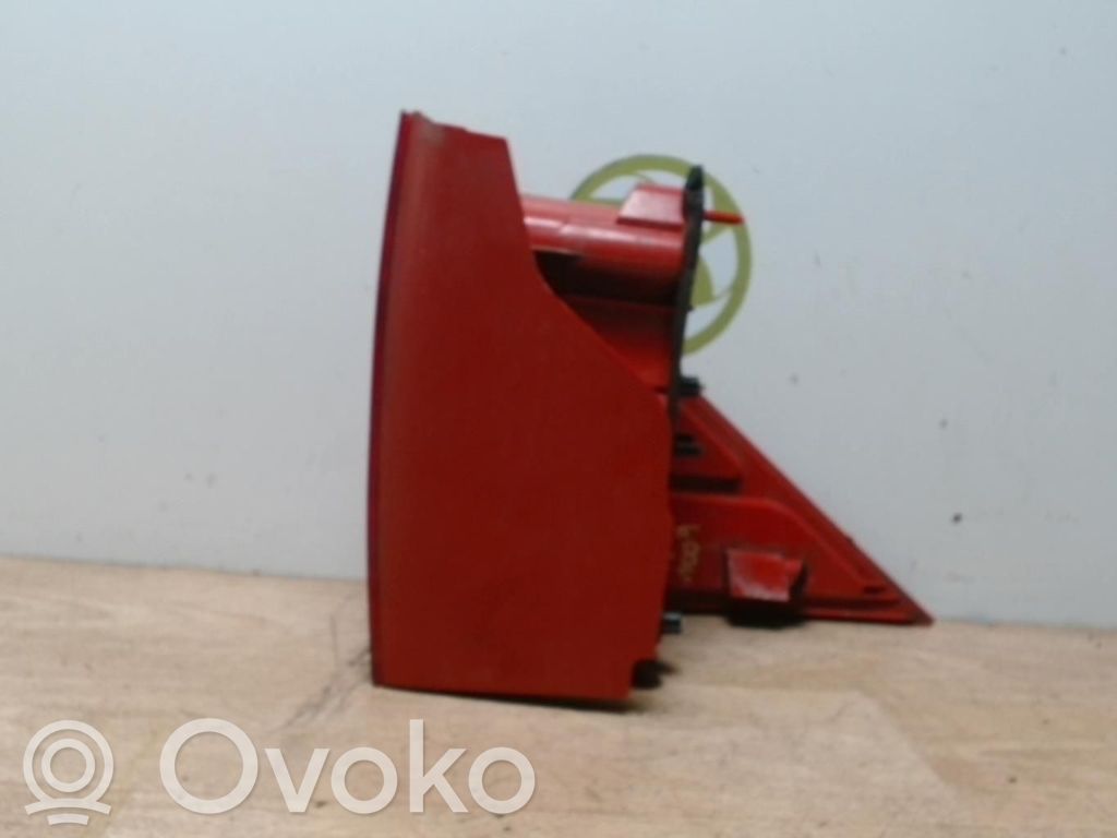Peugeot 1007 Lampă spate în caroserie 