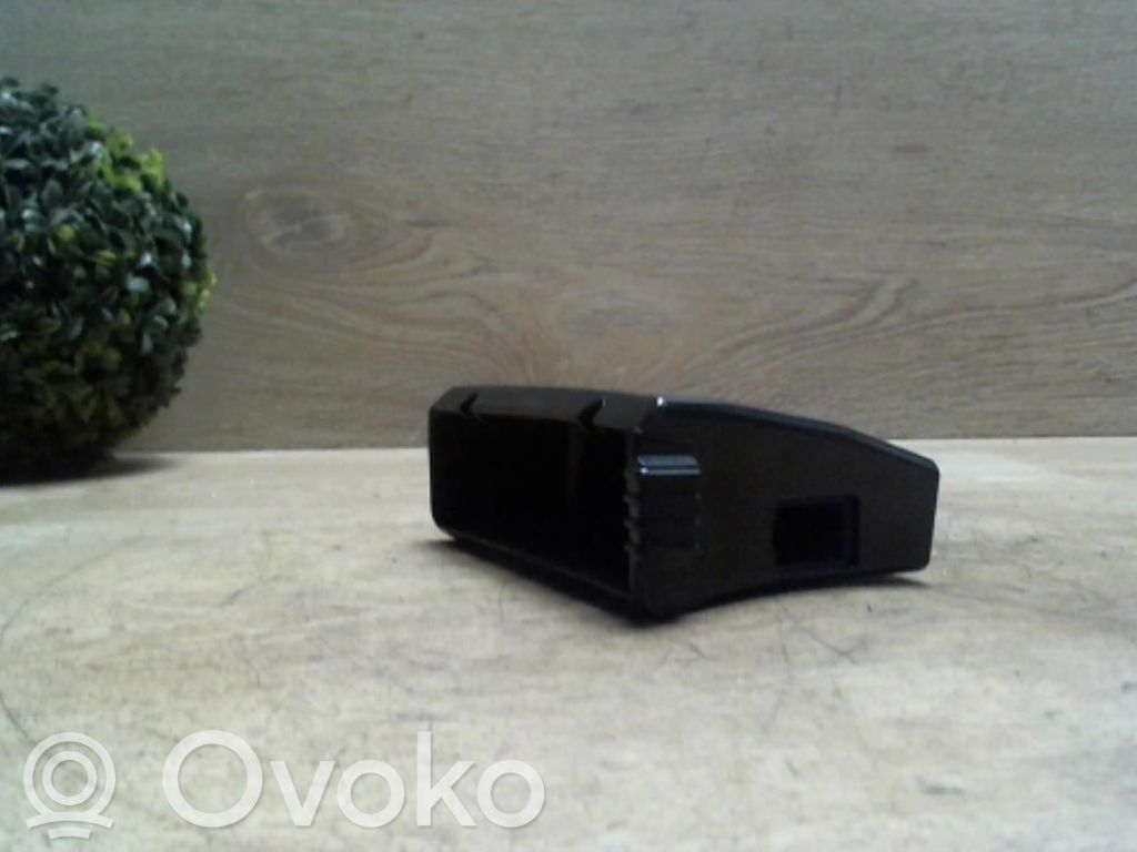 Ford Mondeo MK IV Scrumieră față 