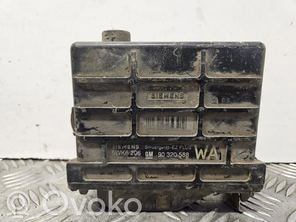 Unidad de control/módulo ECU del motor   90320588
