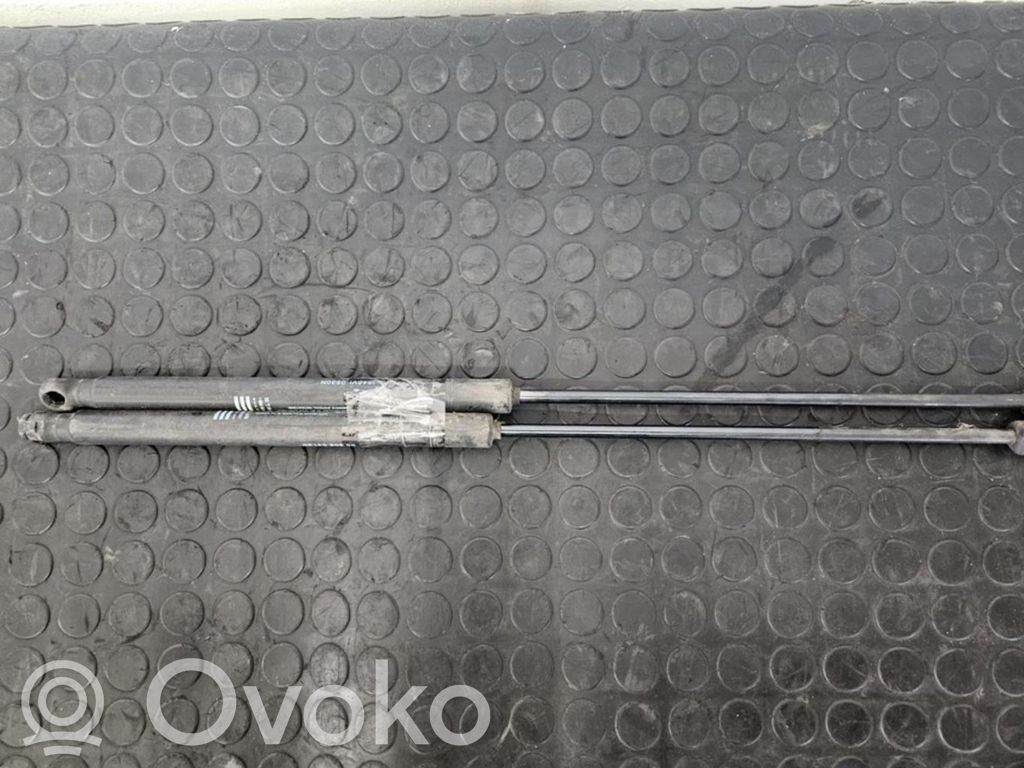 Citroen C4 I Amortyzator klapy tylnej bagażnika 