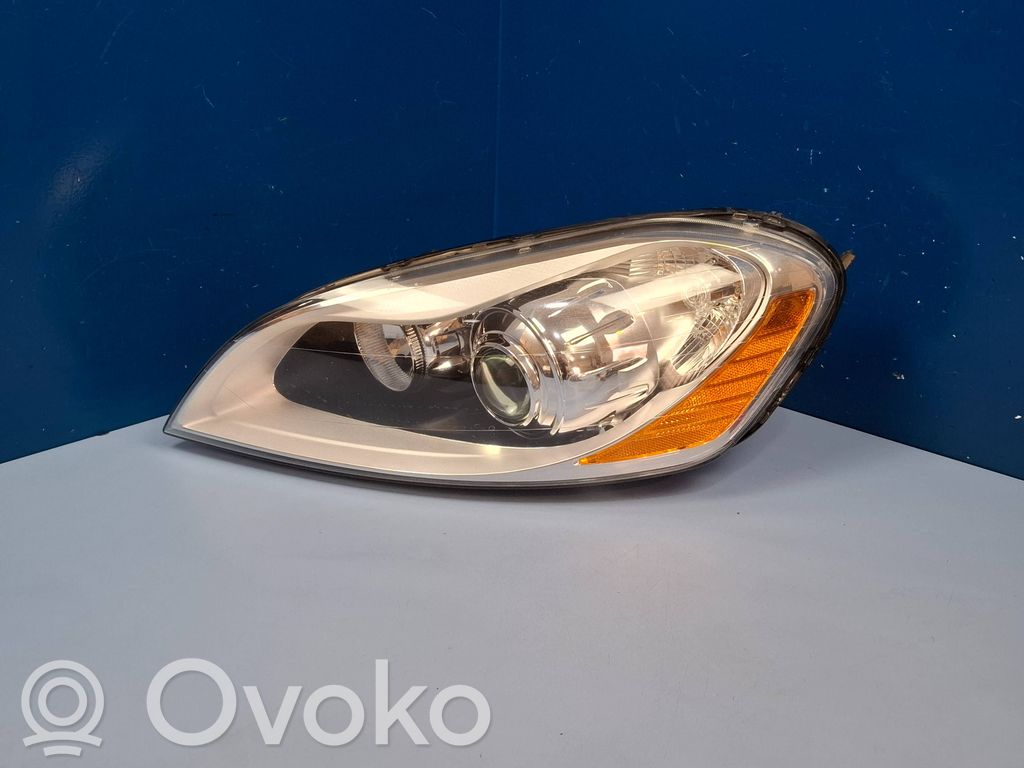 Volvo XC60 Scheinwerfer 