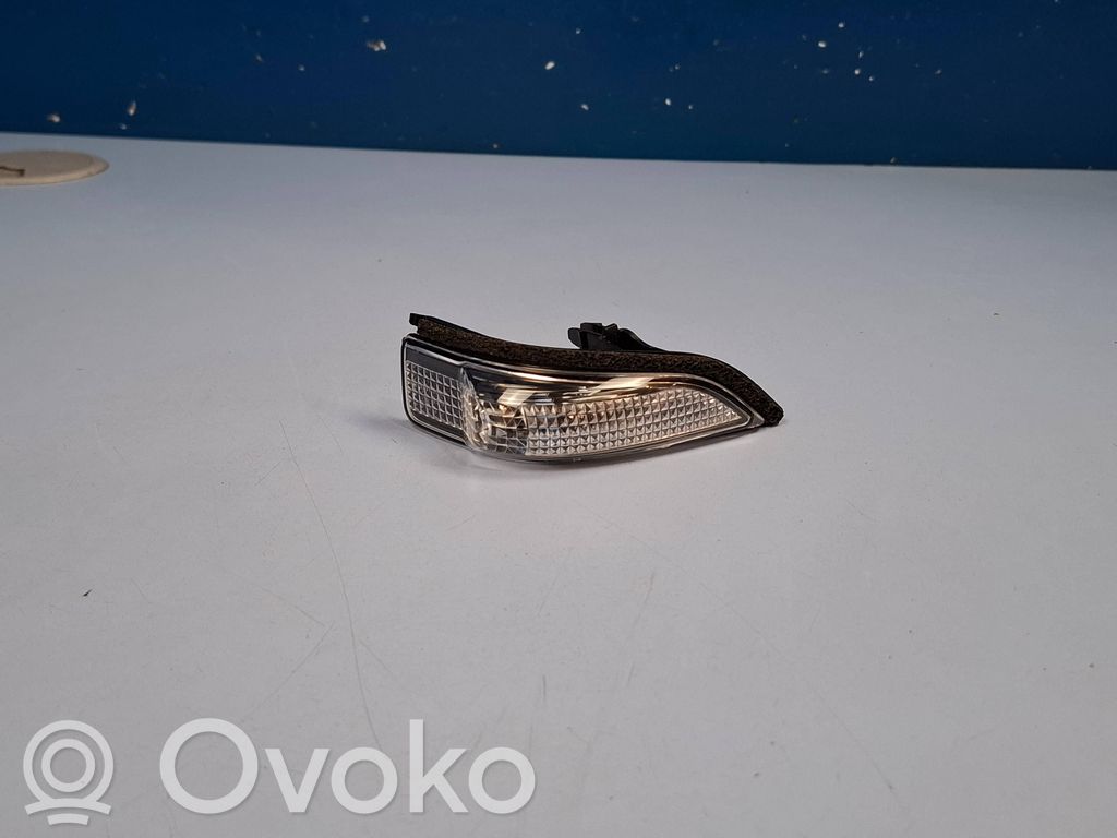 Toyota Yaris Kierunkowskaz na lusterko boczne 