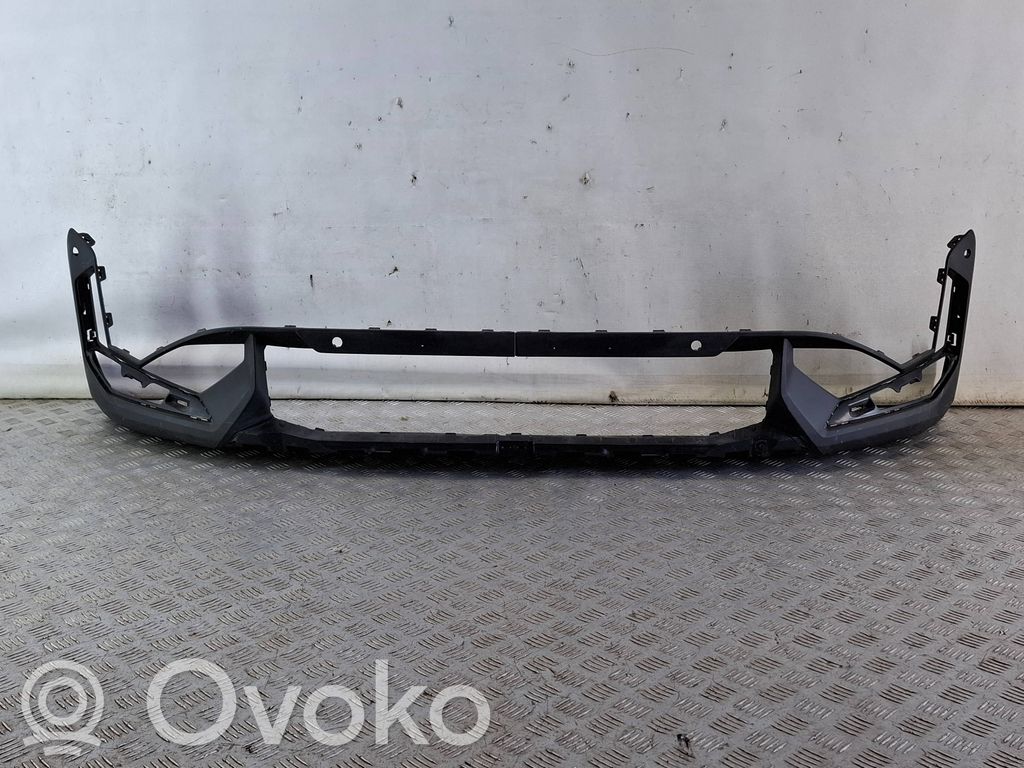 BMW X1 U11 Front bumper lip 