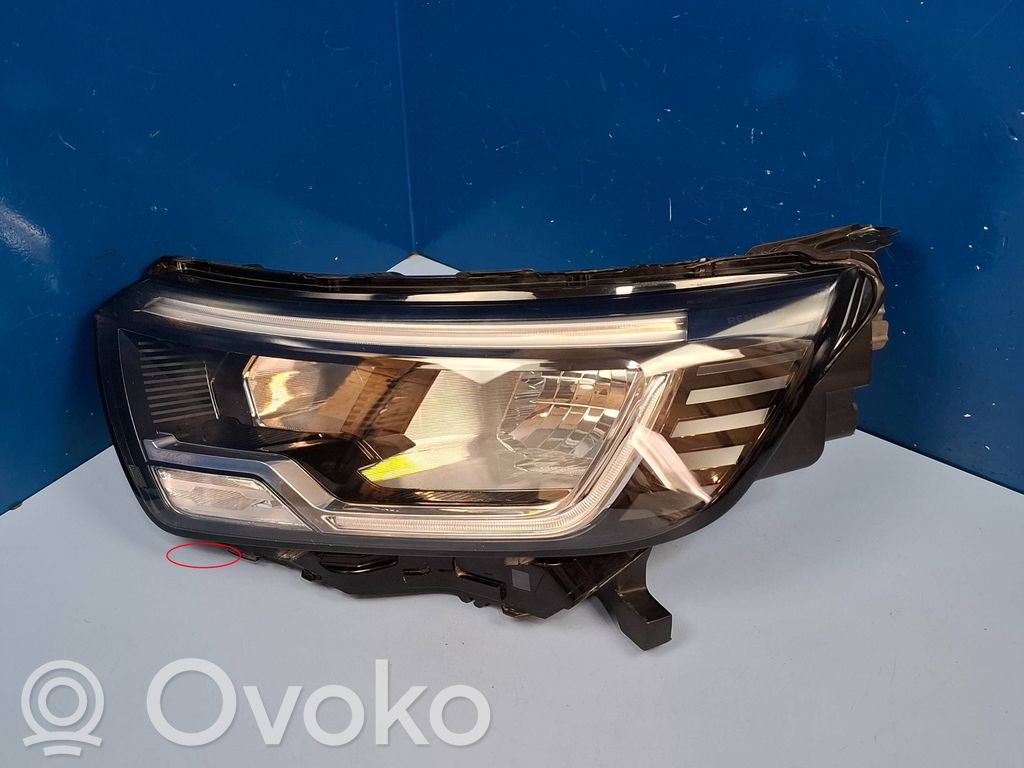 Renault Kangoo III Lampa przednia 