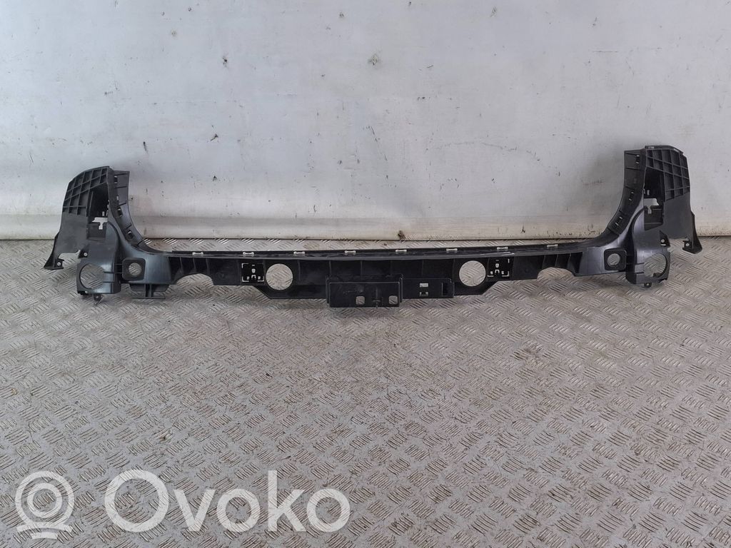 Audi Q3 F3 Soporte de montaje del parachoques trasero 