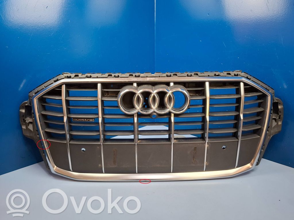 Audi Q7 4M Maskownica / Grill / Atrapa górna chłodnicy 