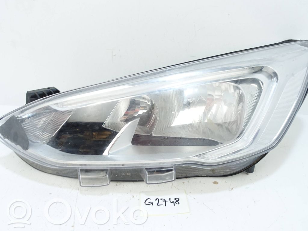 Headlight/headlamp   JX7B13W030AE