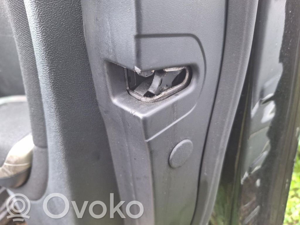 Cerradura de puerta delantera