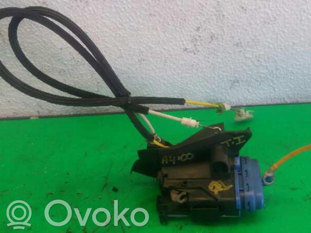 Cerradura de puerta trasera   8D0839015A