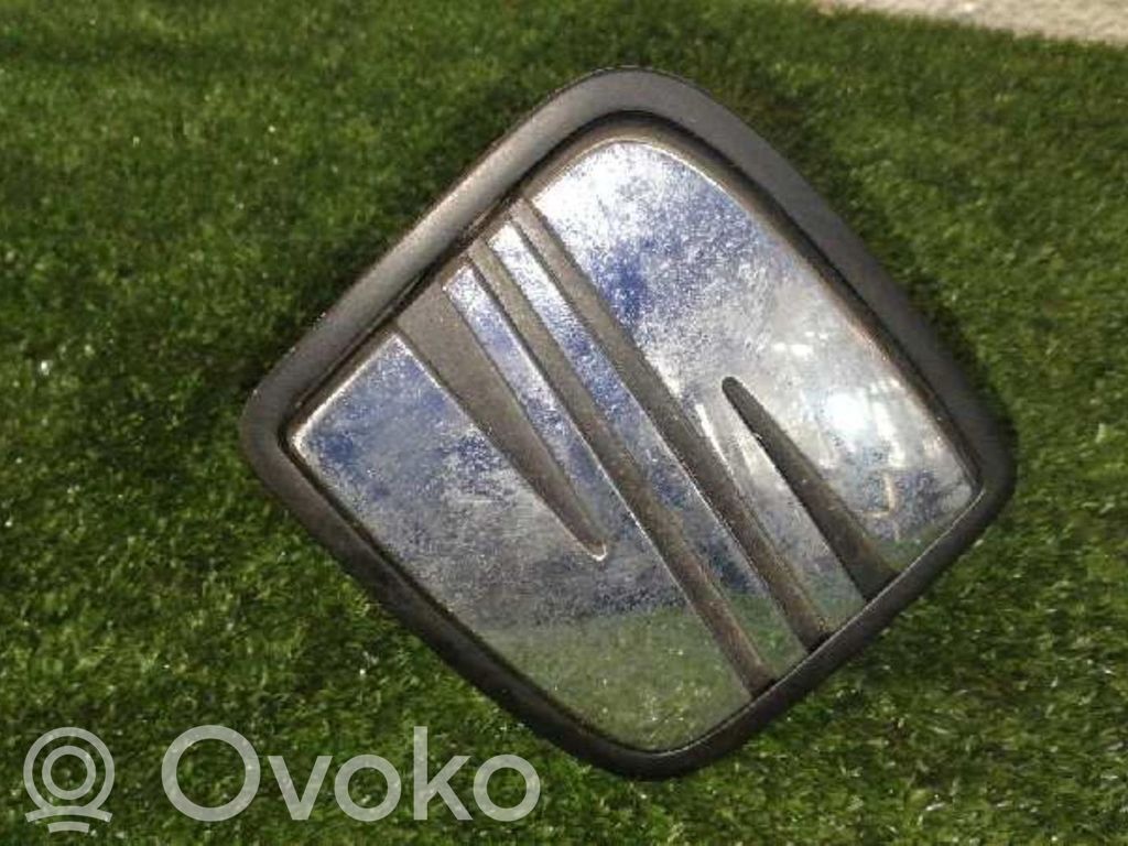 Loading door exterior handle