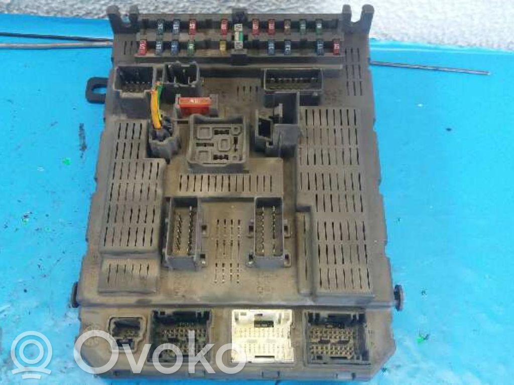 Citroen C5 Fuse module 