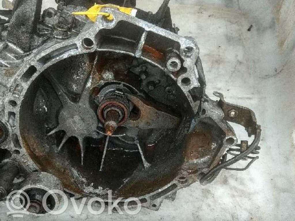 Manual 5 speed gearbox   A31