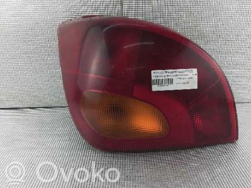 Luz trasera/de freno   96FG13N004