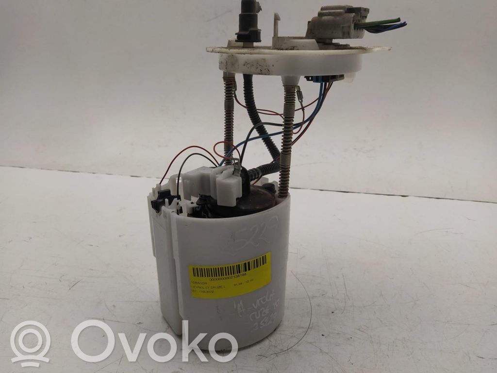 Bomba interna de combustible   13503672