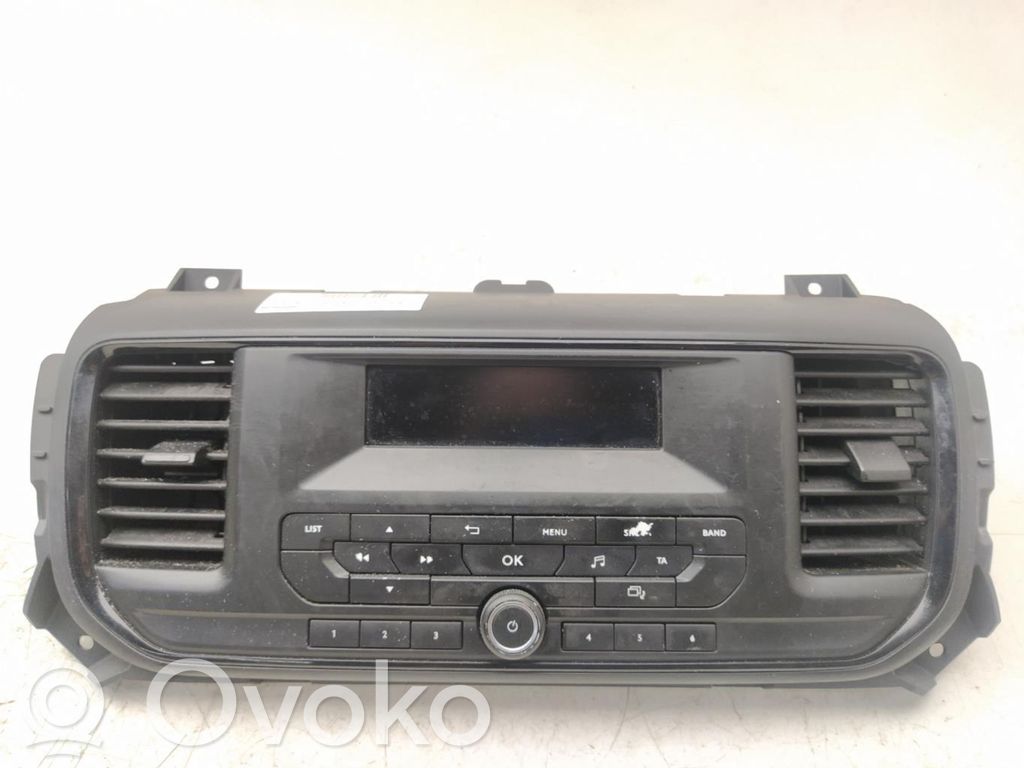 Bildschirm / Display / Anzeige   982226458000