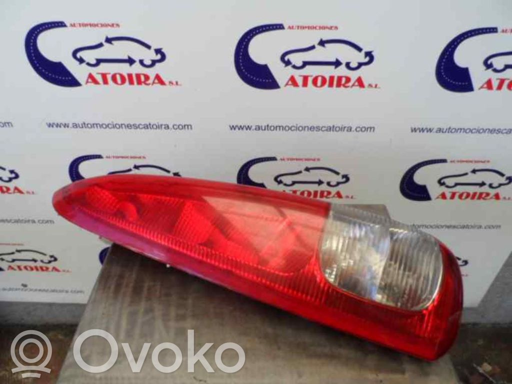 Chevrolet Rezzo Luci posteriori 