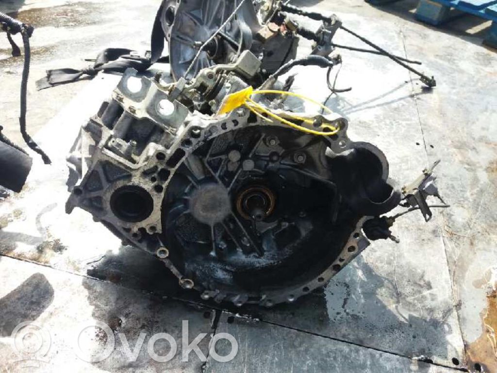 Manual 5 speed gearbox