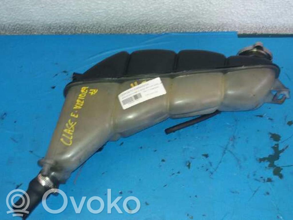 Mercedes-Benz E W210 Vaso di espansione carburante